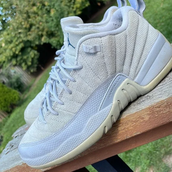 Jordan 12 Wolf Grey Low - Picture 3 of 8